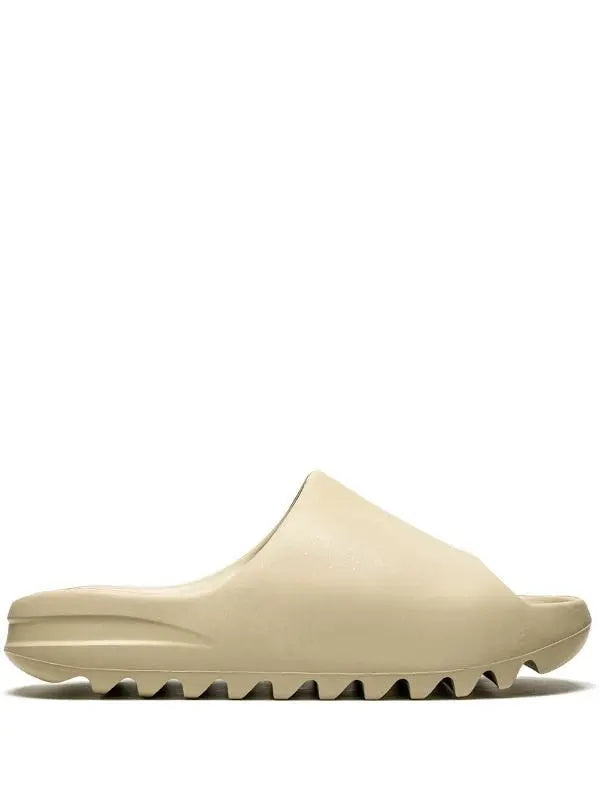 YEEZY - SLIDES - https://treadfitpro.com/